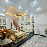 Bán nhà lạc long quân-quan hoa-cầu giấy ngõ 3 gác,gần ô tô,40m2x5t,3.8 tỷ.