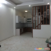 Hoa khôi cầu diễn 3,2 tỷ, mt 4m, 5 tầng - bagác đỗ cửa - nhà mới ở ngay