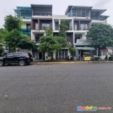 Gia đình cần bán nhà liền kề số 02 lô tt1, kđt ao sào, thịnh liệt, hoàng mai, hà nội. vỉa hè, kinh