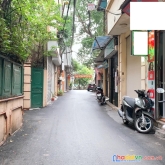 Bán nhà hoàng quốc việt, cầu giấy: 9,5 tỷ, ôto vào nhà, dt 60m2, mặt tiền khủng 5,8m,  kinh doanh,