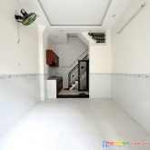 Nhà bán nở hậu hẻm ba đình p10 q8. trệt,2 lầu,sân thượng. giá 3,35 tỷ bớt lộc