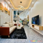 Nội thất đẹp, giá tốt, 3.3 x 9m, 2 pn, trần cao vân, phú nhuận, dt 29m², giá 3.9 tỷ