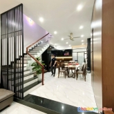 Chủ xoắn bán hạ chào từ 6.7 tỷ còn 5.8 tỷ diện tích 81m2 4 tầng xe hơi ngủ nhà, an phú đông-quận