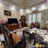 Bán nhà hoàng quốc việt 65m2-giá  hơn 7 tỷ-lô góc-ô tô đỗ cửa-20m ra ô tô tránh-dân