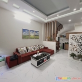 Bán nhà phố vọng: 40m2, 5 tầng, 4 ngủ, mt 4m, 4 tỷ, ngõ 3 gác đua, 40m ra mặt phố vọng.