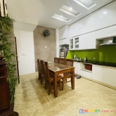 Bán nhà kim ngưu: 45m2, 5 tầng, 4 ngủ, mt 4m, 1 ngoặt vào nhà, ngõ ba gác rộng 4m, đi thoải mái.