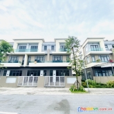 Bán nhanh căn shop huose 120m kinh doanh tốt tại  trục phố đi bộ khu đô thị centa city - 0394718755