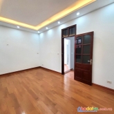 Nhà đẹp, trung tâm quận hà đông. s=40mx4t. mt5.5m. giá 3,42 tỷ.