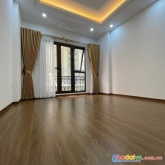 Tài chính 5 tỷ 68 mua ngay nhà hoàng như tiếp, long biên, rộng rãi, 42m2, 5 tầng, thiết kế đẹp.
