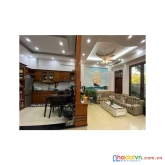 Bán nhà 5t phố trạm, long biên 45m2 mt khủng - ô tô đỗ cửa - an sinh tốt chỉ 3,1tỷ.