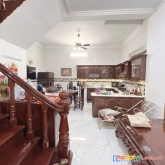 Biệt thự mini phạm tuấn tài 76m2 x 5t mtien 6m 19.9  tỷ, oto tránh ,nội thất xịn, trung tâm