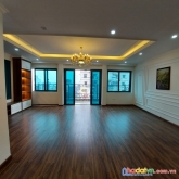 Bán nhà  kinh doanh tốt mặt đường nguyễn chánh - 64m2 giá 18,59 tỷ.