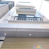 Chùa láng, ngõ thông,2 thoáng,thẳng tắp 30m ra phố,sát hồ điều hòa,kd onl 45m 5tỷ