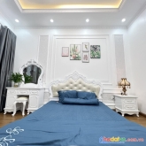 Bán nhà đường láng,quận đống đa-40m.4 tầng giá chỉ 4,3 tỷ-nhà đẹp 2 thoáng, ngõ ba gác tránh