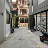 Nhỉnh 5 tỷ có nhà 5  tầng x 55 m2, ngõ 63, đường lê đức thọ, nam từ liêm, lô góc, ô tô