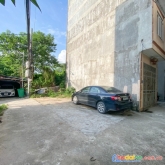 Nhà ngã tư vạn phúc hà đông ô tô đỗ cửa và cạnh nhà 5 ngủ thoáng trước sau - phía sau có dự án mở
