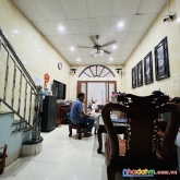 Bán nhà khương trung, cách ngã tư sở 100m , 39m2 x4t, mt 4m, giá 4 tỷ 3