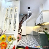 Bán gấp - nhà khương trung - thanh xuân - 40m2 - 5 tầng - nội thất lung linh - 4 tỷ