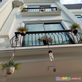 - ô cách 36m2 x 5 tầng, mặt tiền 4m. giá chào chỉ nhỉnh 3 tỷ.