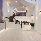 Nhà đẹp nguyễn khang 44m²xây 5 tầng, mặt tiền 5m giá 5.3 tỷ,sát phố , nhà mới, sổ vuông, không lỗi
