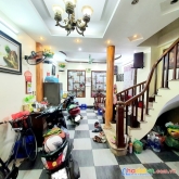 Hiếm! bán nhà lĩnh nam, gần ô tô; 39*4 tầng; giá 3,2 tỷ.