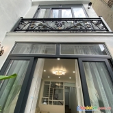 * bán nhà trung kính, cầu giấy, nhà 50m2, 4t, mt3.3m, giá 5.35 tỷ. nhà  đẹp, trung tâm, gần hồ.