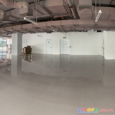 Cho thuê văn phòng tầng 2 ngã tư trần thái tông siêu đẹp 600m2 giá chỉ 300.000vnđ/m2