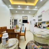 Chủ bán nhà phố khương đình,quận thanh xuân: mt 4,5m*4 tầng,ngõ nông,gần phố, nhỉnh 4tỷ.