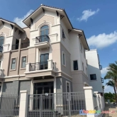 Căn biệt thự song lập đẹp lung linh cần bán giá rẻ để chuyển mục đích