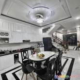 Bán nhà hoàng quốc việt 46m- 4.4 tỷ- ở ngay- đầy đủ tiện ích