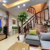 Bán nhà trần thái tông-cầu giấy-45m2-hơn 4 tỷ- ô tô cách nhà 30m -ngõ thoáng-yên tĩnh