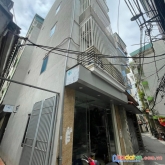 Bán nhà phạm văn đồng 40m2-cầu giấy-hơn 5 tỷ-mặt ngõ kinh doanh -ngõ nông-30m ra mặt