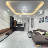 Bán nhà hoàng quốc việt cầu giấy- 44m-nhỉnh 4 tỷ- cách ô tô 40m
