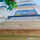 Bán nhà nguyễn khang cầu giấy 30m-  3.7 tỷ cách hồ 20m - trung tâm ở ngay