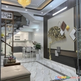 Bán nhà yên hòa nhỉnh 3 tỷ- ở ngay- đầy đủ tiện ích