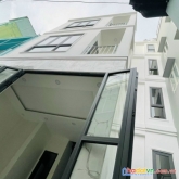 Nhà mới tinh cầm bá thước, trung tâm phú nhuận, 39.5m2, 4 tầng, 6.5 tỷ tl
