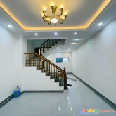 Bán nhà phố tư đình ô tô vào nhà , 20m ô tô tránh