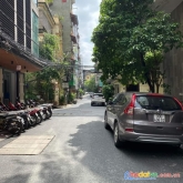 Bạn có biết đây là nhà riêng vip nhất phố nguyên hồng, đống đa - 36m2, 6 tầng - sổ đỏ chính chủ