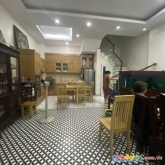 Bán nhà phố khương trung: 45m2, 5 tầng, 3 ngủ, mt 4m, ô tô đỗ 10m. nhỉnh 5 tỷ