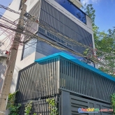 Bán nhà mới 3 tầng nở hậu, xe hơi tới cửa, sát đường phú thuận, quận 7, giá 7tỷ