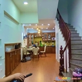 Bán nhà cầu giấy-40m2-hơn 6 tỷ-lô góc 2 thoáng ngõ thông- ô tô cách nhà 5m-tiện ích