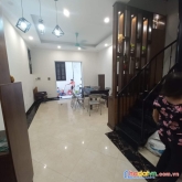 Bán nhà dịch vọng - ô tô tránh - ngõ thông 40m2 4 tầng 4mt .