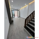 Bán gấp nhà phố gia quất, 45m x 5t, mt 4.5m, ô tô, nhà đẹp ở ngay giá 4.5 tỷ