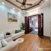 Bán gấp nhà phố khương trung quận thanh xuân: 63m2, mặt phố 40m,  mặt ngõ rộng, kd chỉ hơn 5 tỷ