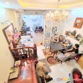 Mình chuyển công tác nên cần bán gấp nhà ở đường cầu giấy :45m2x5 tầng chỉ 4tỷ