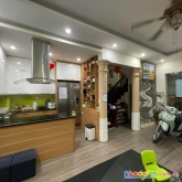 Chính chủ cần bán gấp nhà phố thái thịnh - ngõ ô tô – lô góc dt45m, mt 5,8. ở sướng.