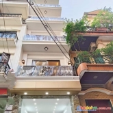 Bán nhà cầu giấy, gara, ô tô tránh, kinh doanh tấp nập, 48m giá 9.3 tỷ