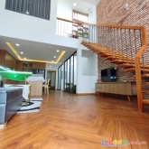 Bán nhà tk tối giản phong cách châu âu 100m ngang 5.5m có 3pn hxh 5 chỗ