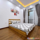 Bán nhà phạm văn đồng cầu giấy 42m2 - kinh doanh cực tốt - vỉa hè - ô tô tránh - chỉ hơn 6 tỷ