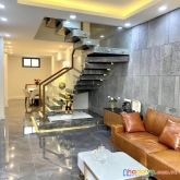Bán nhà nguyễn vă cừ gần bệnh viện quốc tế bắc hà , lô góc , ngõ thông , tặng full nội thất 40m2 ,